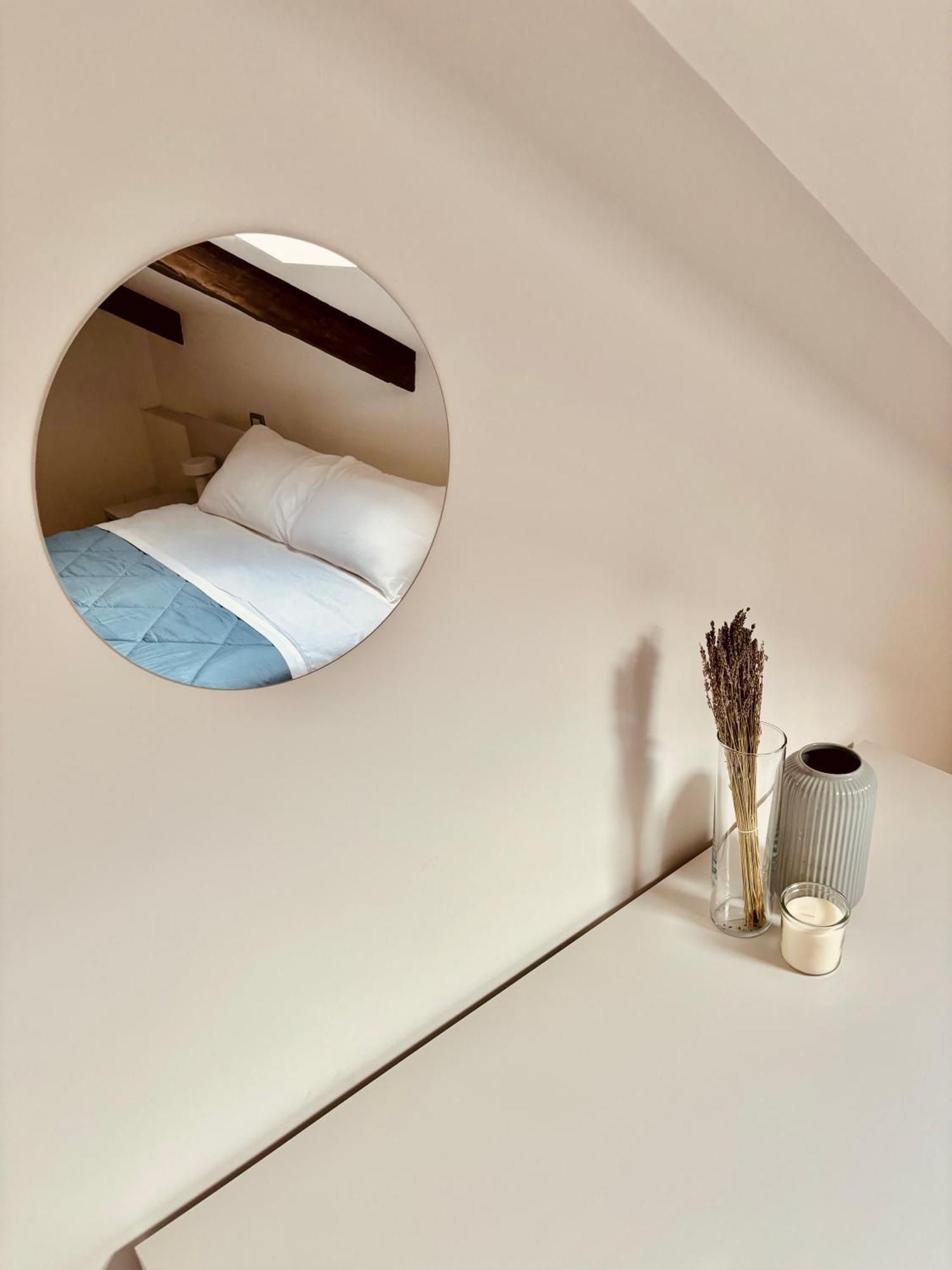 Unonoveuno Luxury Apartment เนเปิลส์ ภายนอก รูปภาพ